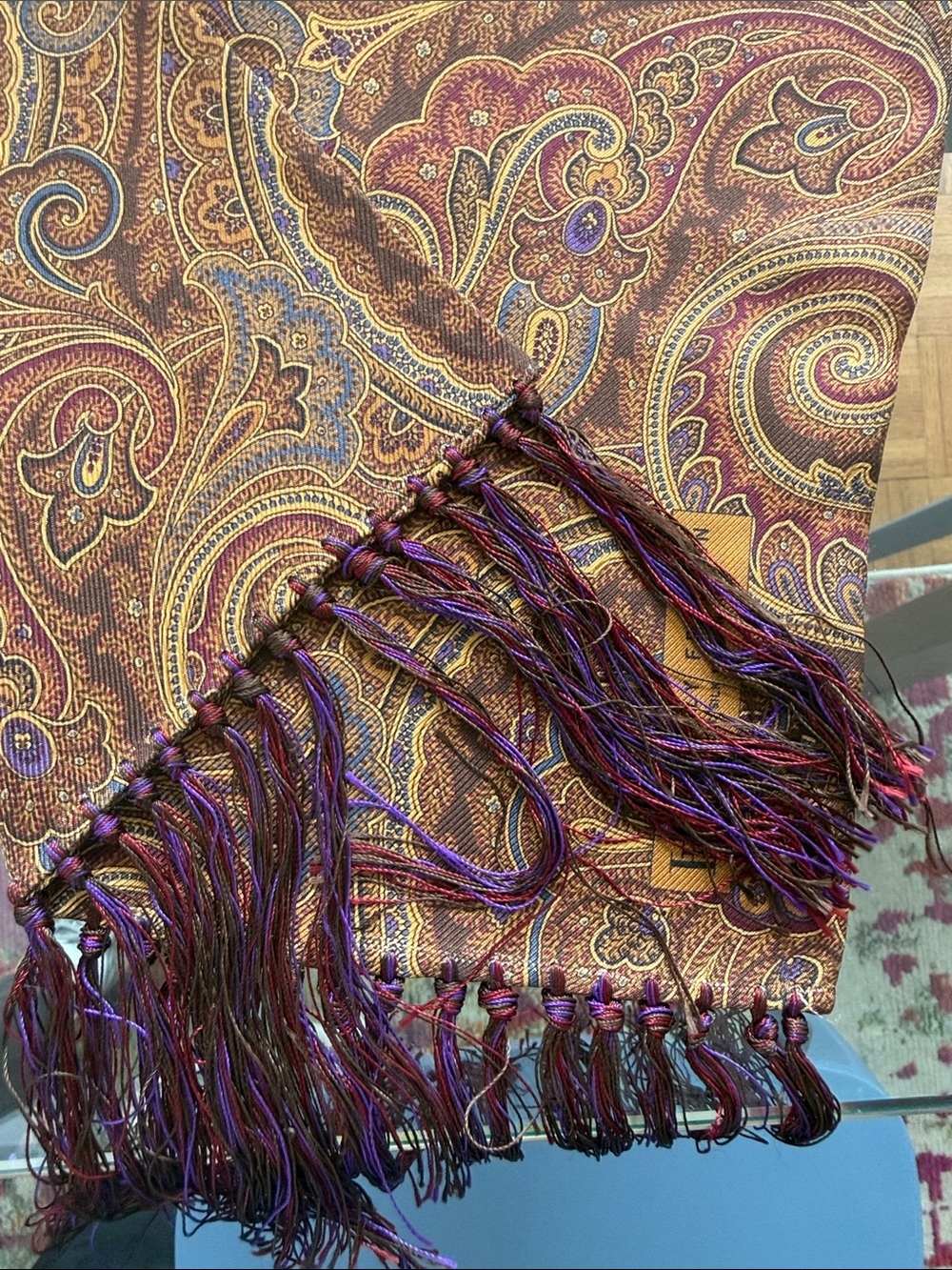 Hickey Freeman Vintage Unisex Silk Paisley Scarf w/Long Fringe Crafted in Italy. - Picture 6 of 7